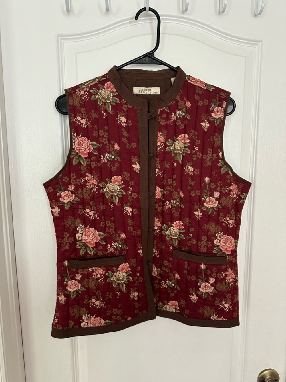 Natural Reflections Floral Quilted Vest Burgundy Cottagecore Medium - EUC